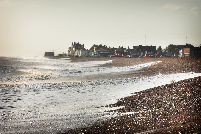 storm surge sea at Aldeburgh in Suffolk-1 
 Breaking waves on Aldeburgh beach in north sea storm surge 
 Keywords: Aldeburgh, Beach, Gales, Houses, North, Sea, Suffolk, Tony Pick, nautical, storm, surf, surge, tide, waves