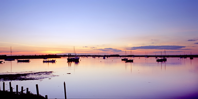 Sunset on river alde in suffolk with boats-2 
 Keywords: Boats, River Alde, Suffolk, Sunset, Tony Pick, estuary, nautical