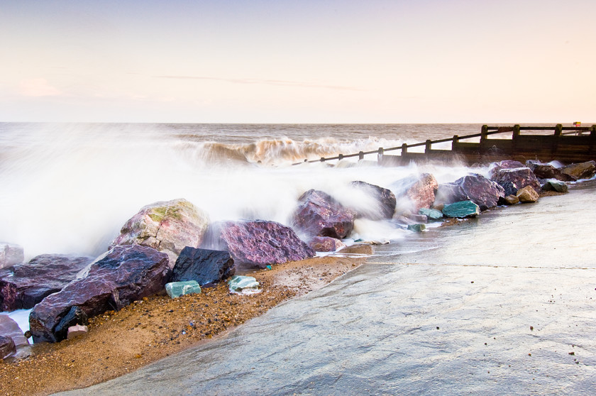 sea defence groynes and rocks suffolk-1 
 Breaking waves on sea defence and rocks 
 Keywords: Beach, Rocks, Rough, Sea, Suffolk, Tony Pick, agency, breakers, defences, environment, nautical, tide, waves, weather*north